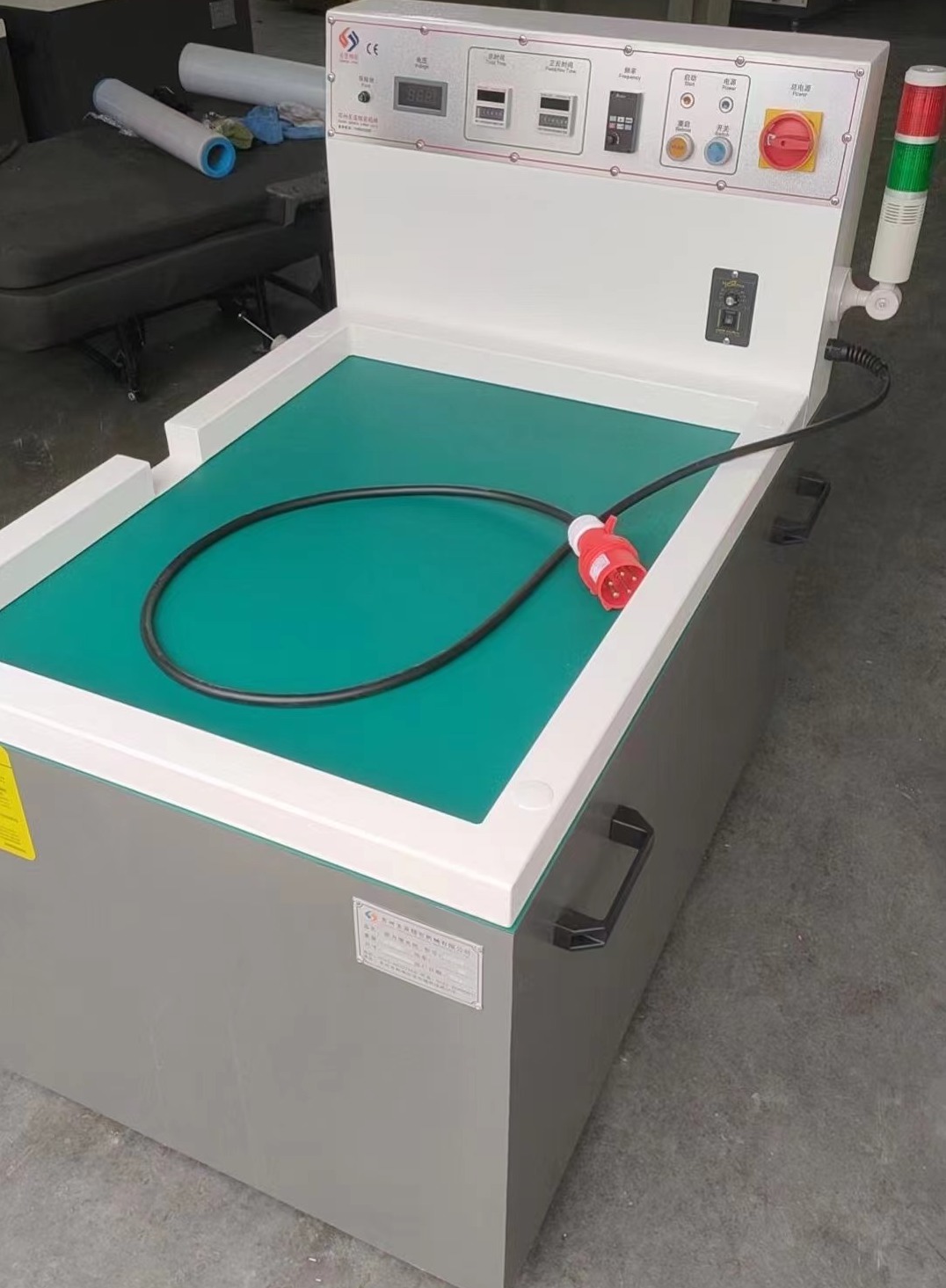 Magnetic Deburring Machine Tumbler Polishing Machine for Polishing Logner Tuber Grinding magnetic de